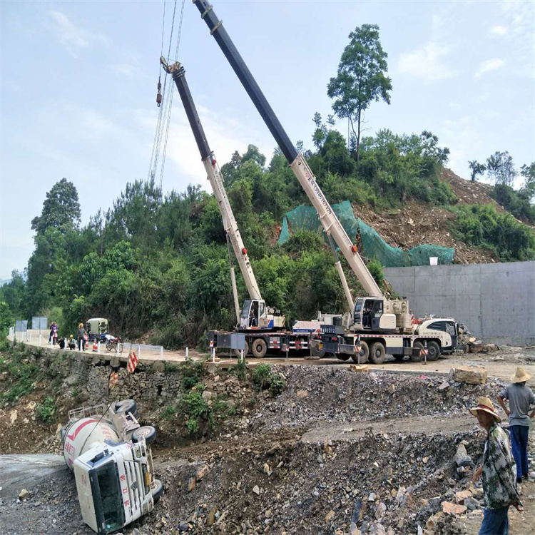 娄底娄底24小时应急道路救援吊装吊装现场实拍